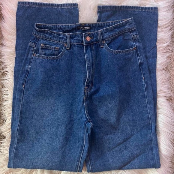 ✰ straight leg jeans ✰ - Picture 2 of 4